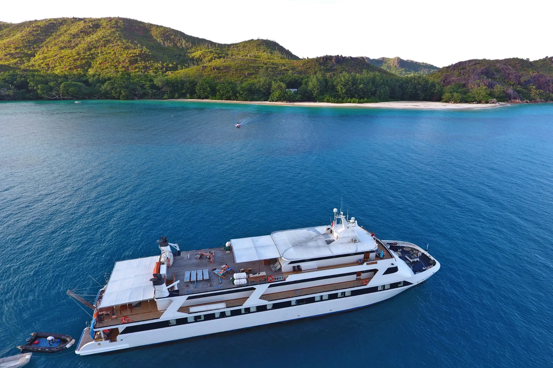 Pegasus har 21 kahytter - alle med havudsigt Pegasus har 21 kahytter - alle med havudsigt