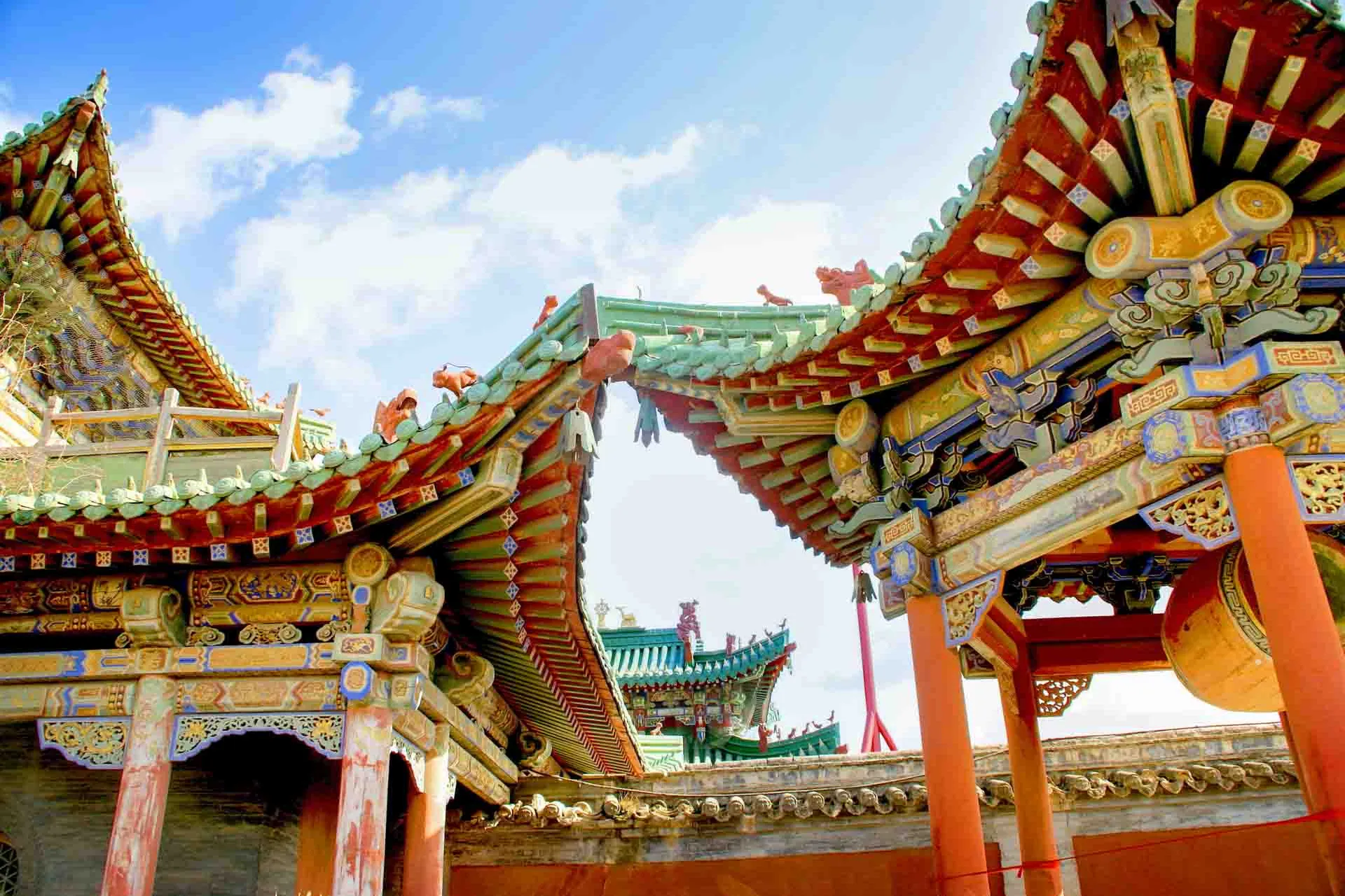 Udsmykkede tage fra Vinterpaladset i Ulan Bator