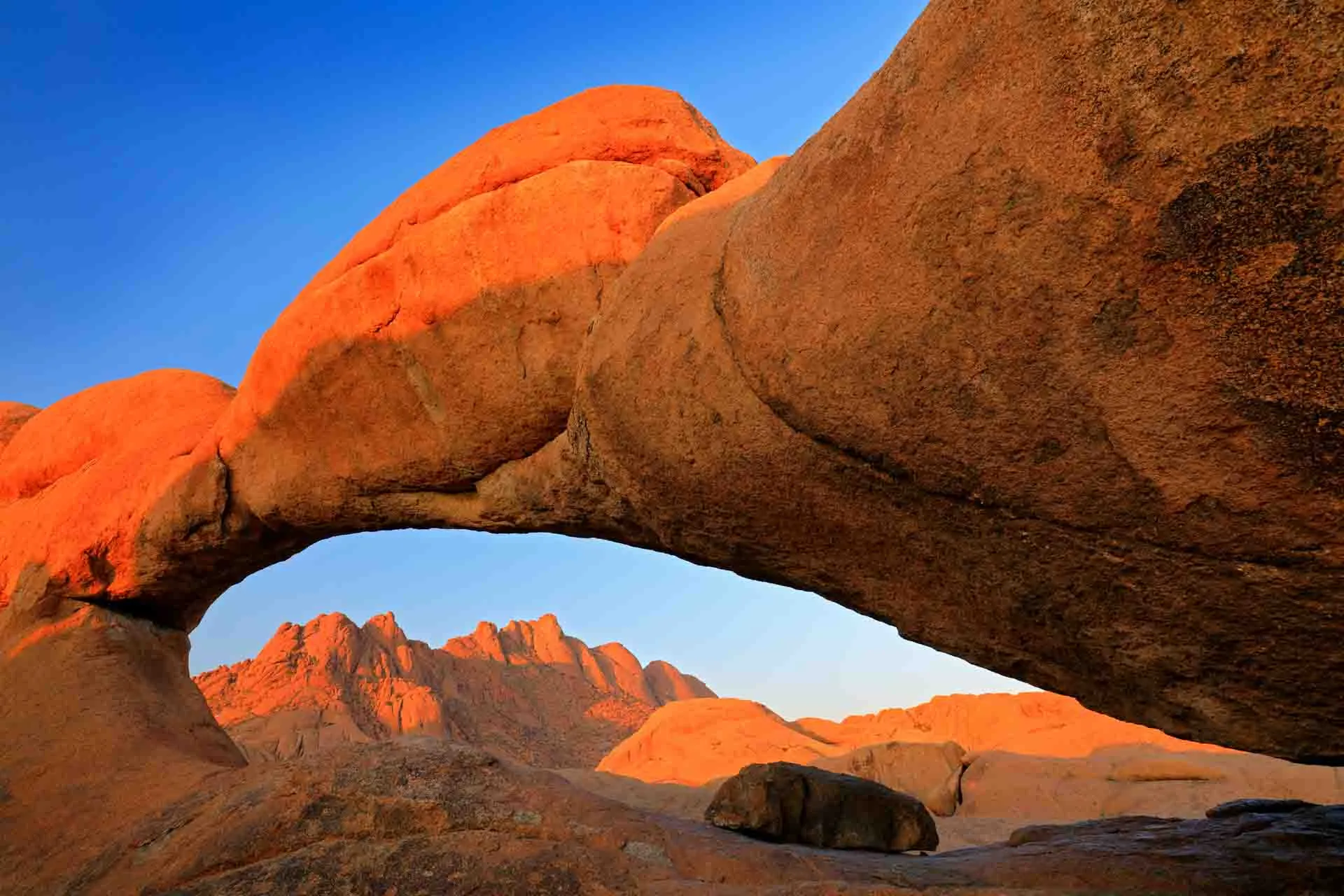 Den ikoniske Spitzkoppe i Namibia – ofte kaldet "Namibias Matterhorn"