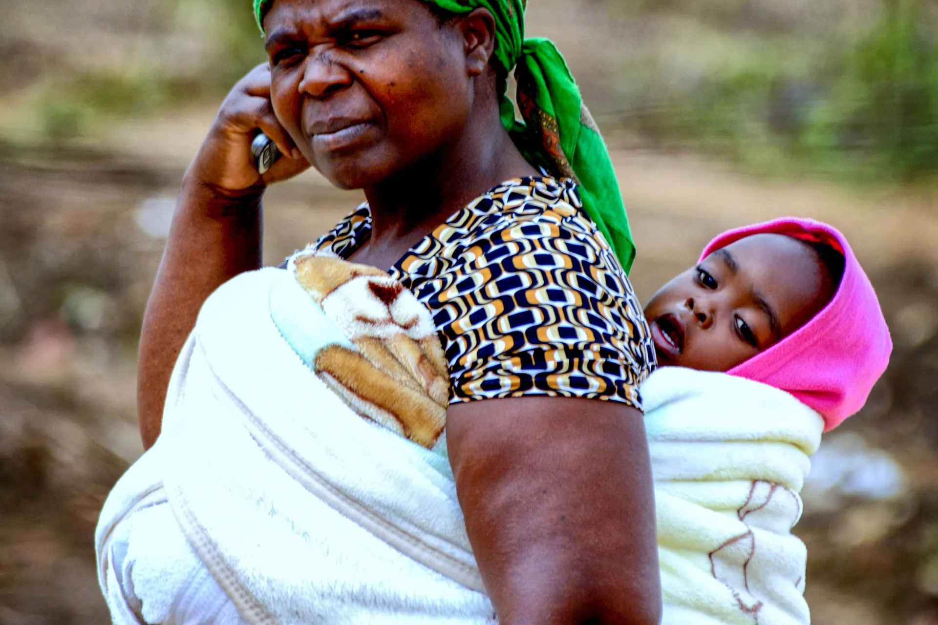 Mor, barn og mobiltelefon Mor, barn og mobiltelefon