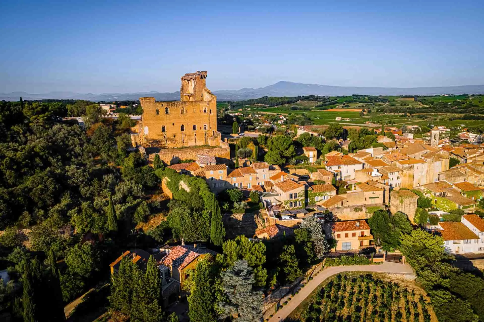 Chateauneuf-du-Pape set fra luften