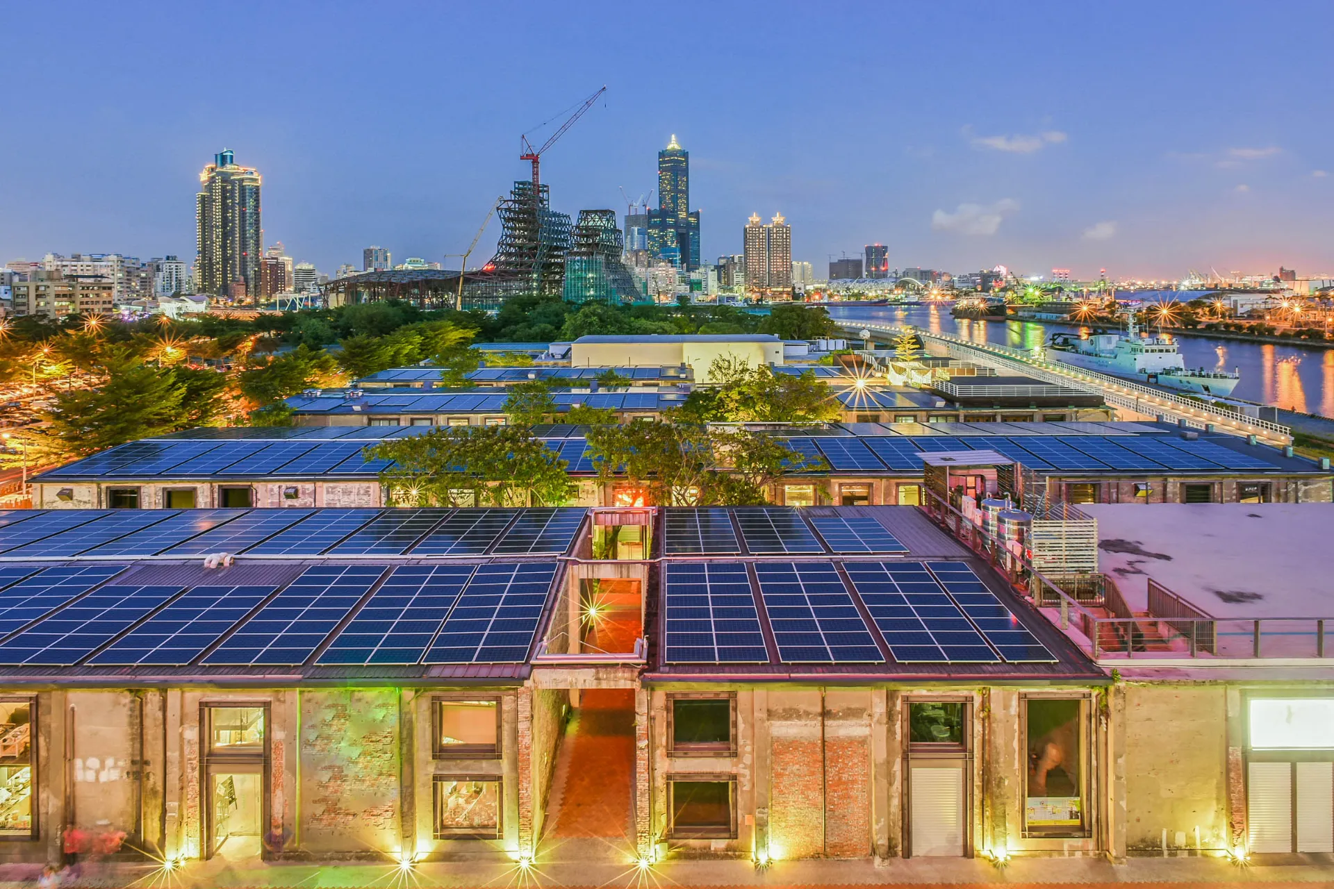 Det kreative område kendt som Pier‑2 Art Center i Kaohsiung 1 Det kreative område kendt som Pier‑2 Art Center i Kaohsiung 1