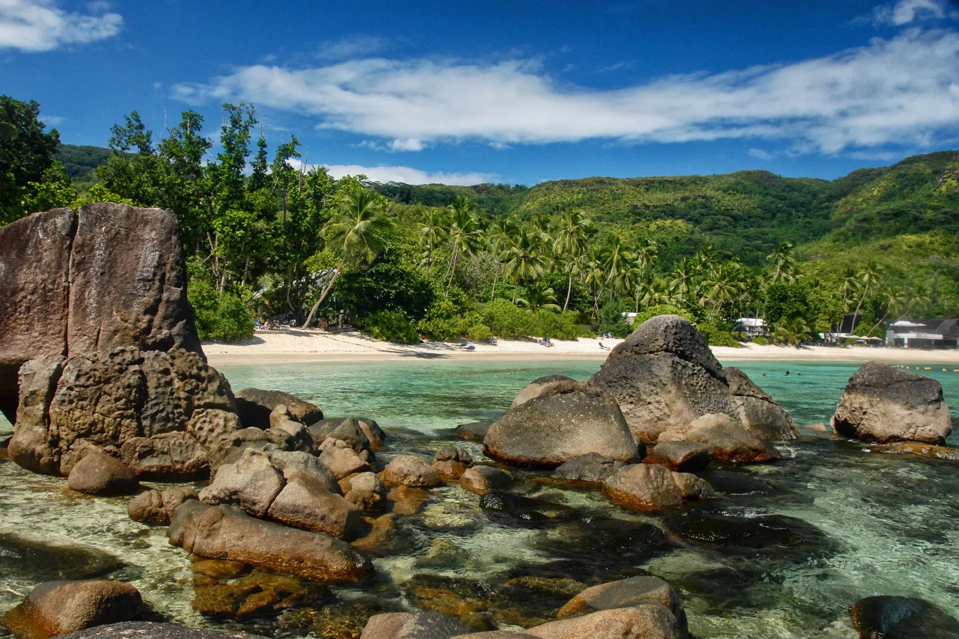 Tropisk magi på Praslin