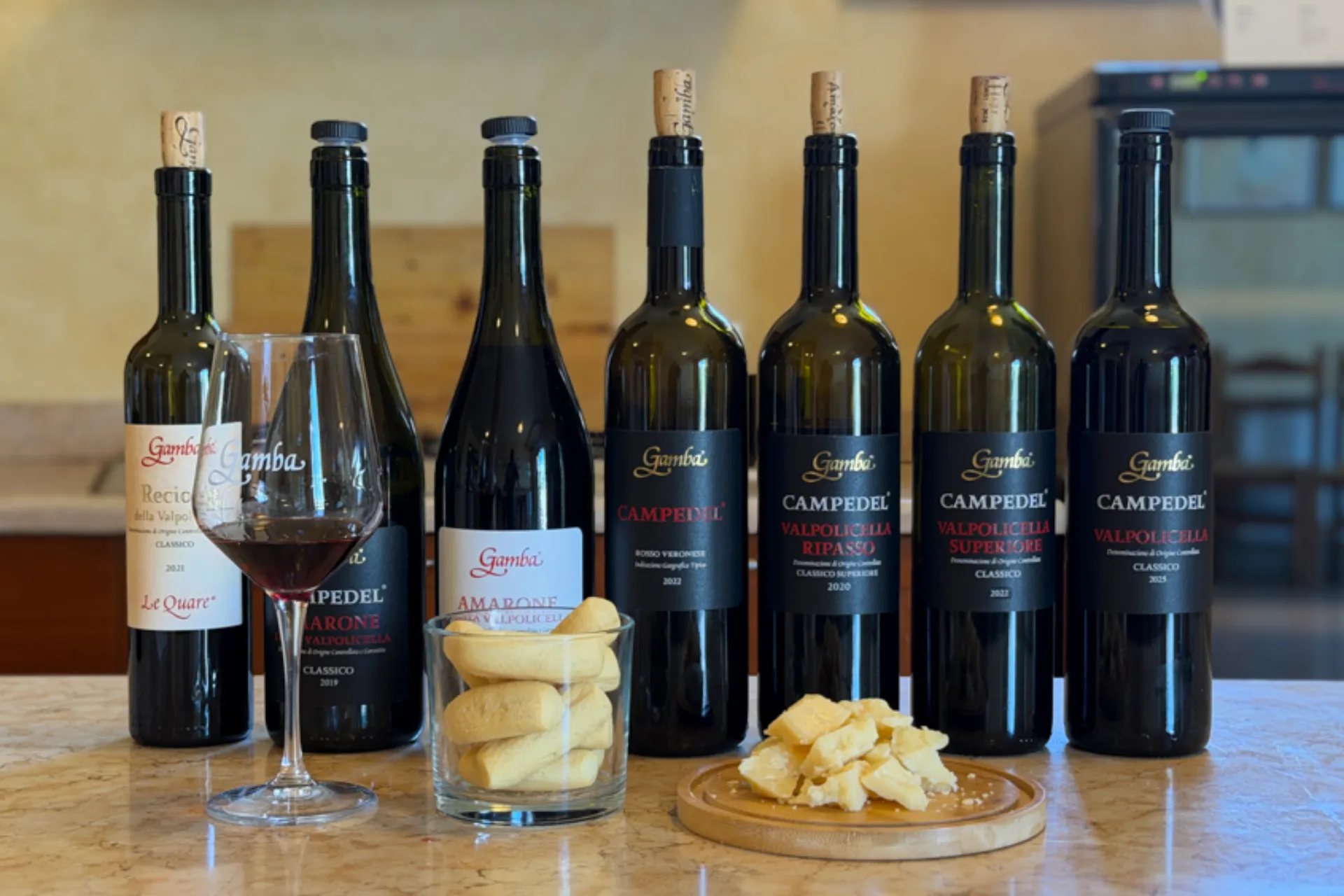 Klar til vinsmagning hos vinproducenten Gamba i Valpolicella Klar til vinsmagning hos vinproducenten Gamba i Valpolicella