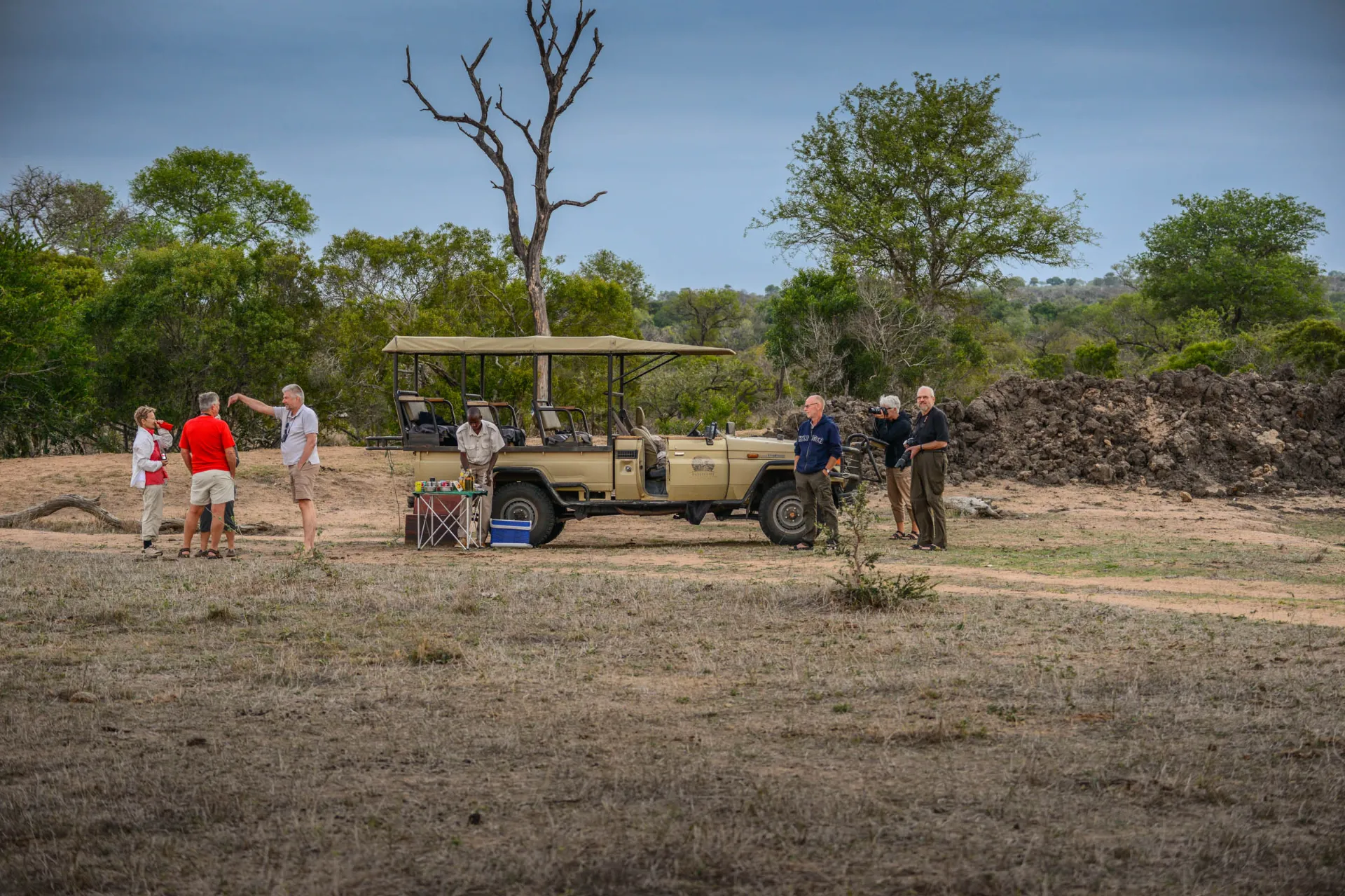 Pitstop i bushen og baren er åben Pitstop i bushen og baren er åben