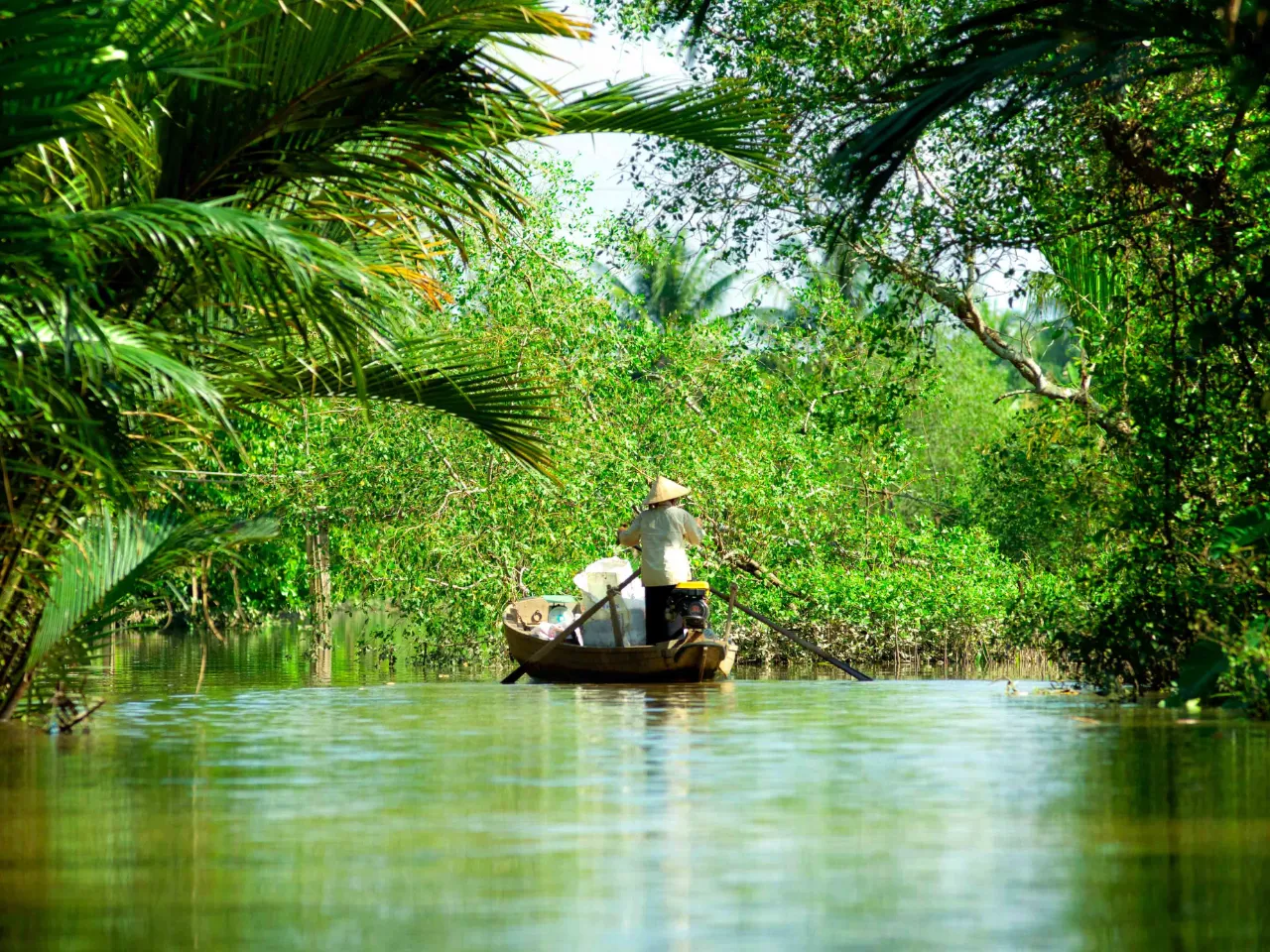 På sejltur i det frodige Menkongdelta På sejltur i det frodige Menkongdelta