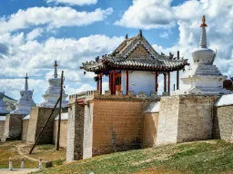 Erdene Zuu-klostret i Kharkhorin, Mongoliet – landets ældste buddhistiske kloster