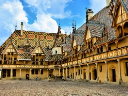 Hotel Dieu - et arkitektonisk mesterværk i Beaune