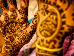Henna hænder