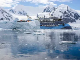 Ocean Victory ved Danco Island Landing Ocean Victory ved Danco Island Landing