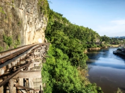 Death Railway blev bygget ved hjælp af krigsfanger og tvangsarbejdere