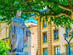 Statue af Kong René af Anjou - også kendt som den gode konge René