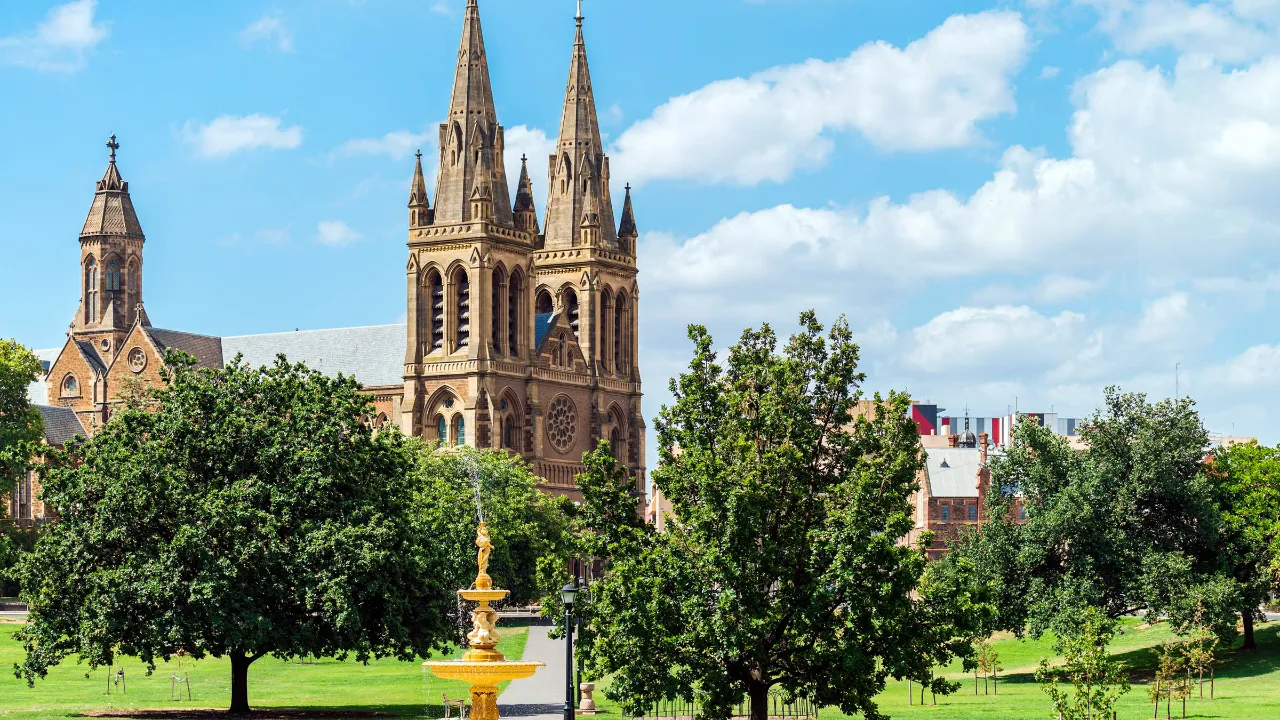 Sct. Peters Cathedral i Adelaide Sct. Peters Cathedral i Adelaide