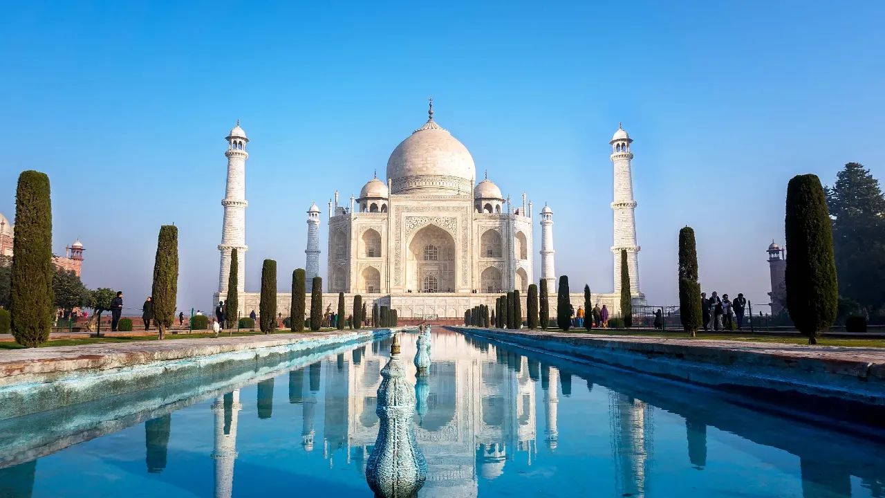 Taj Mahal i Agra, Indien – det ikoniske mausoleum Taj Mahal i Agra, Indien – det ikoniske mausoleum