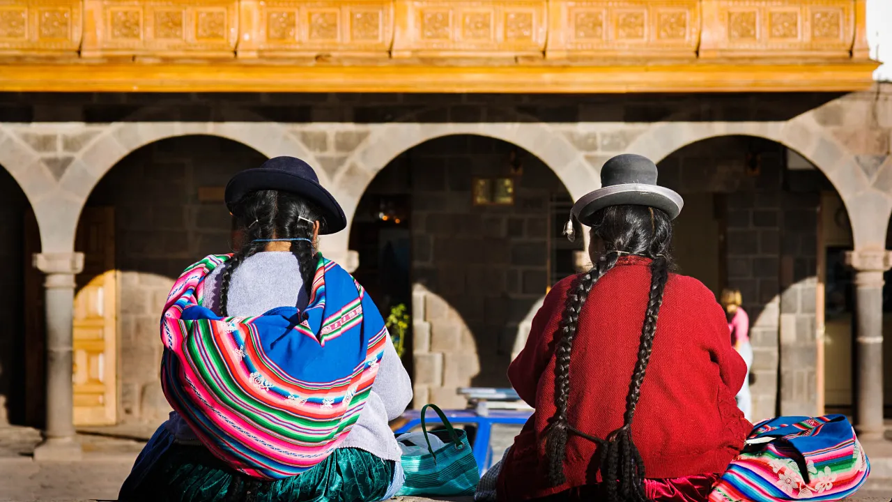 De giver den gas med farverne i Cusco De giver den gas med farverne i Cusco