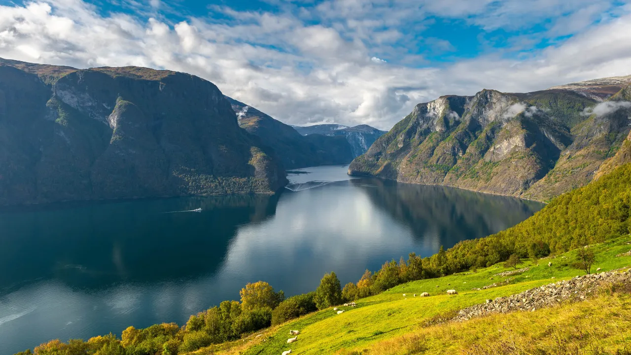 Sognefjorden med fortryllende udsigt Sognefjorden med fortryllende udsigt
