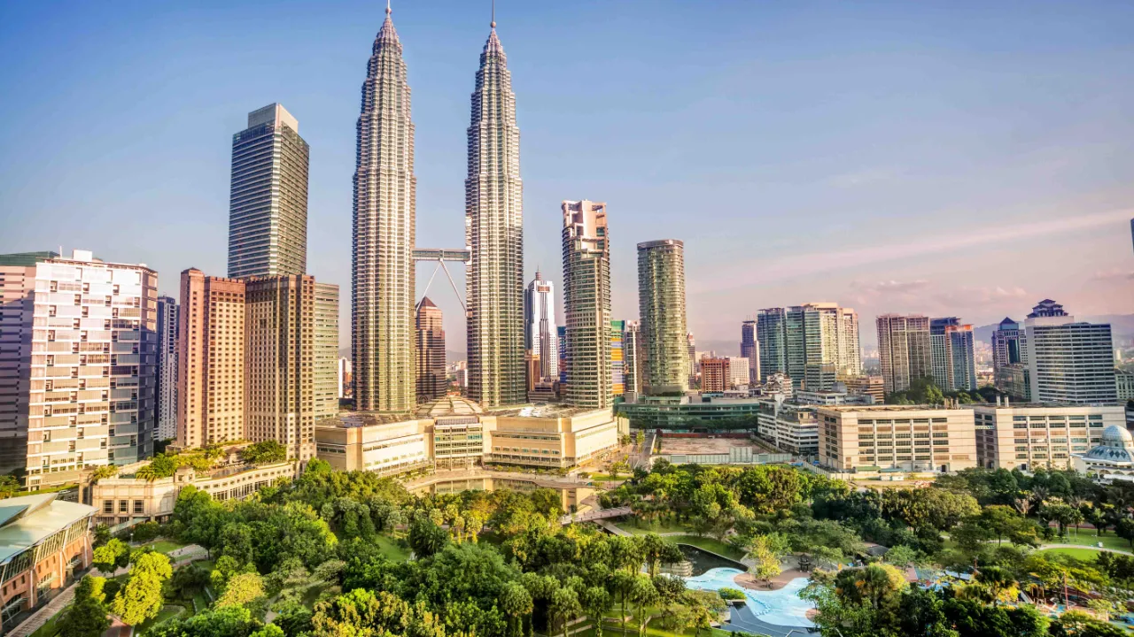 Petronas Towers i Kuala Lumpur Petronas Towers i Kuala Lumpur