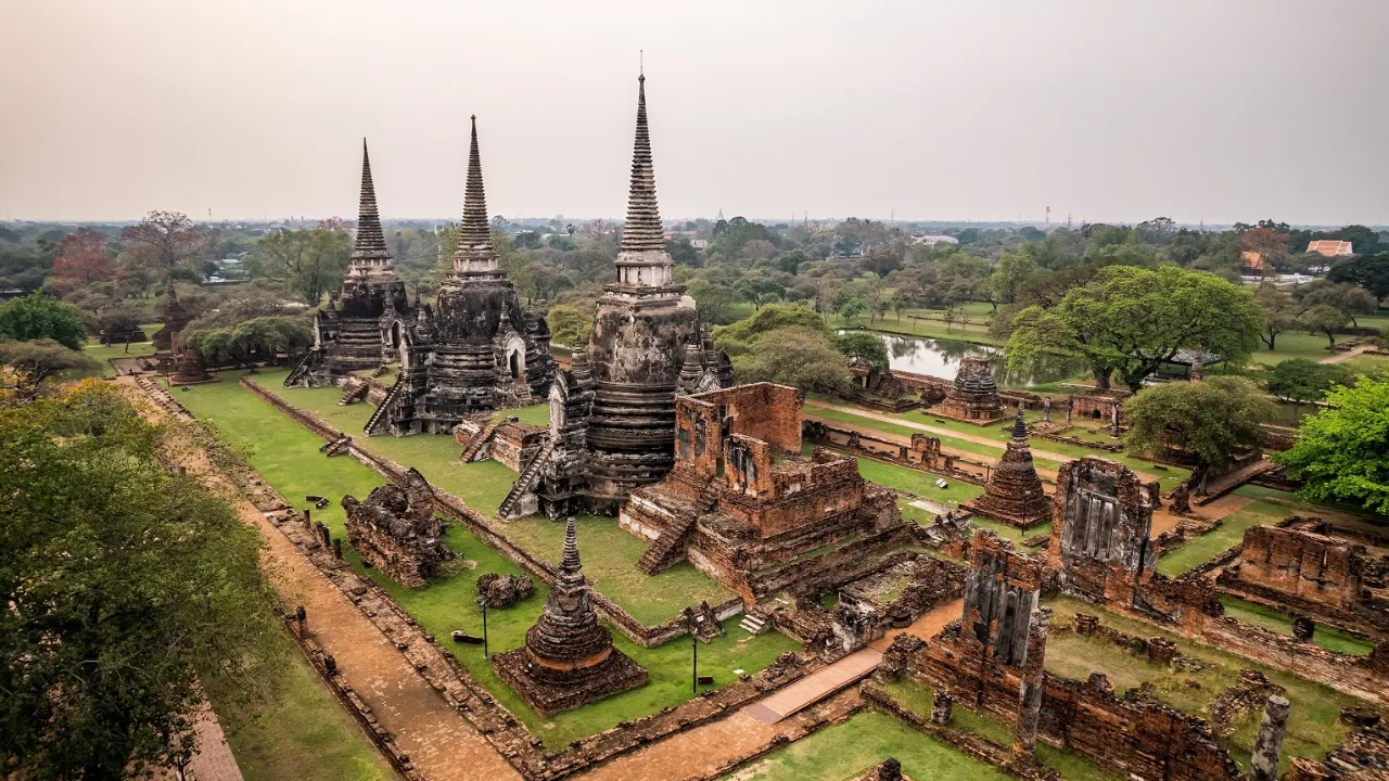 Oversigtsbillede af Wat Phra Si Sanphet i Ayutthaya Historical Park
