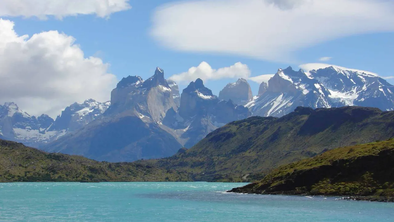 Torres del Paine Nationalpark med Cuernos del Paine