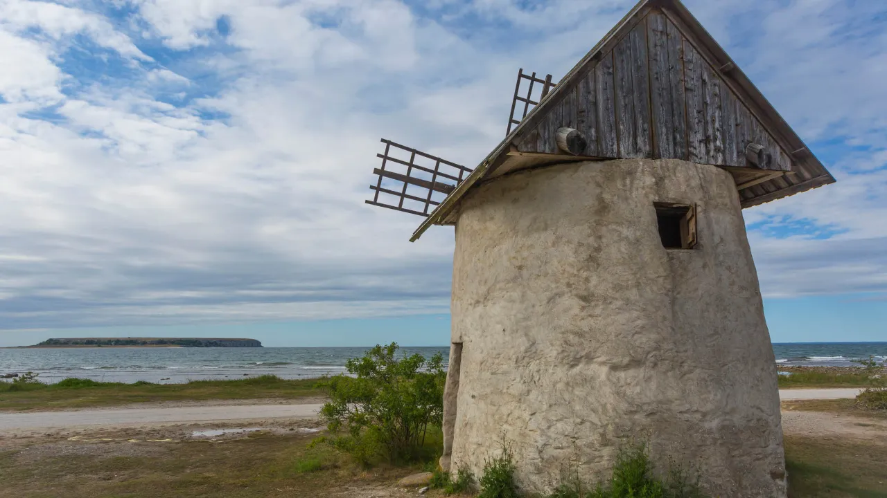 Traditionel vindmølle på Gotland Traditionel vindmølle på Gotland