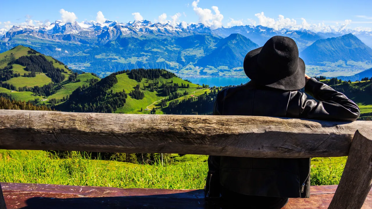 Udsigt fra Rigi Kulm over Alperne og sølandskabet