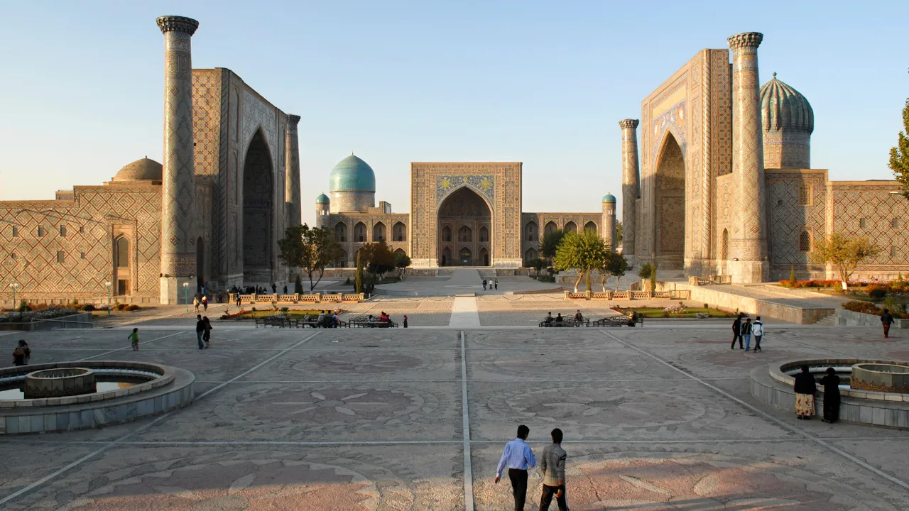 Registan-pladsen i Samarkand, Usbekistan