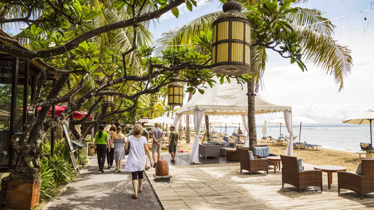 Strandpromenaden ved Sanur Beach på Bali