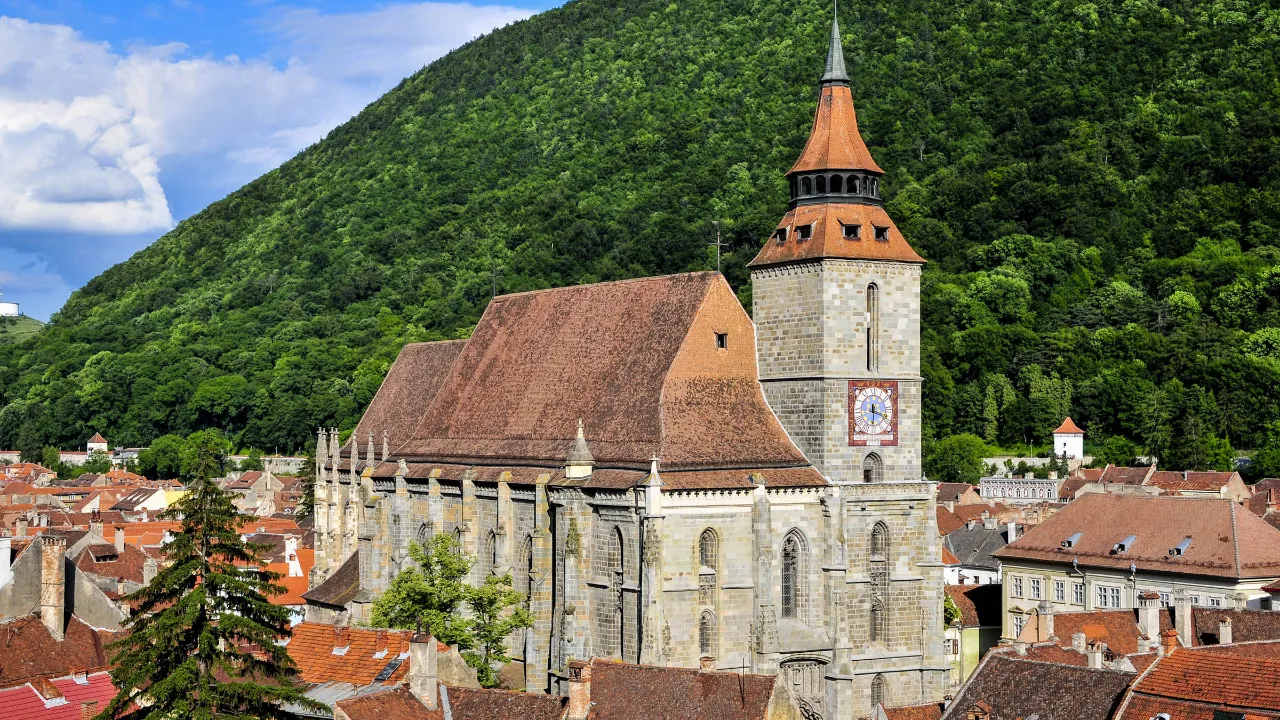 Den Sorte Kirke i Brașov, et gotisk vartegn midt i Transsylvaniens bjerge
