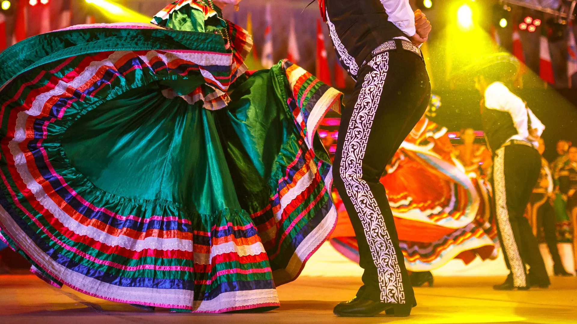 Fest og farver på dansegulvet Fest og farver på dansegulvet